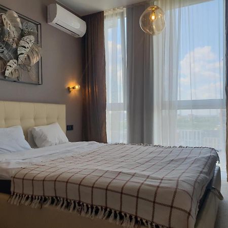 Nyvky Like Home - Fayna Town - Apt 398 Kiev Luaran gambar
